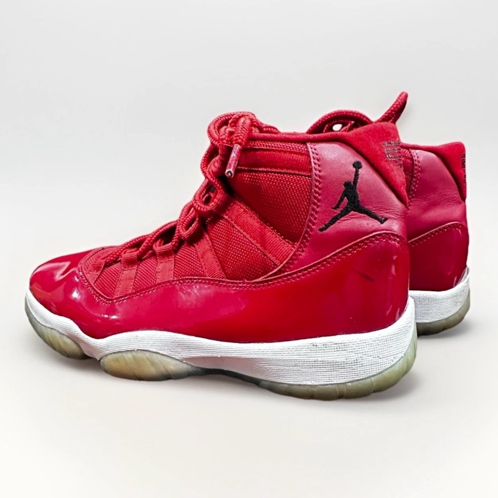 JORDAN 11 RETRO 'WIN LIKE '96' Men’s Size 8  Red/Black-White